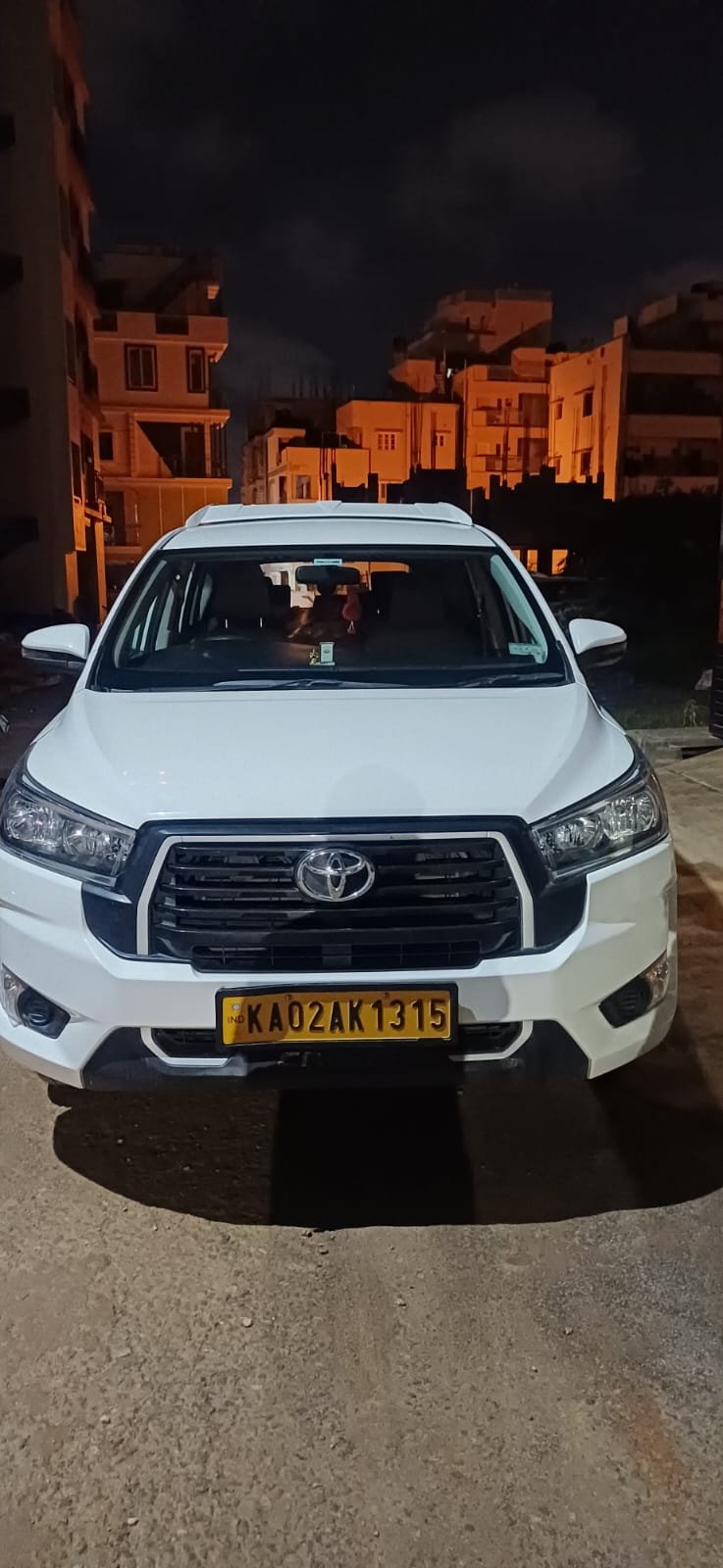 4-7 Seater Cab Rental in Bangalore